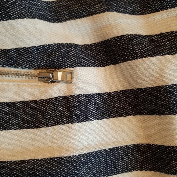 Ann Taylor Blue and White Sailor Stripe Skirt - Picture 4 of 4